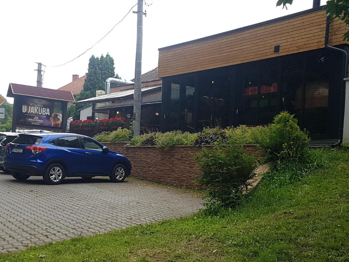 Apartman Centrum V Sukromi Restauracia U Jakuba Мартин Экстерьер фото