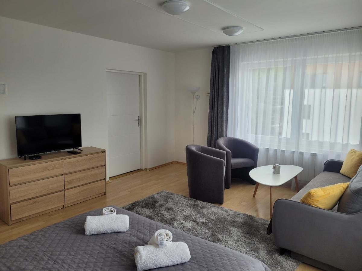 Apartman Centrum V Sukromi Restauracia U Jakuba Мартин Экстерьер фото